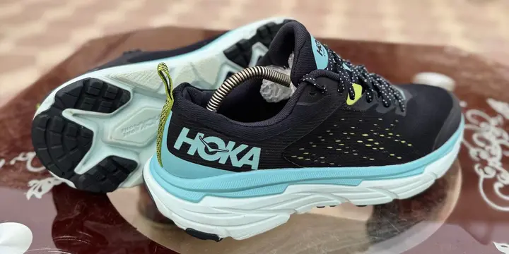 Men’s sneaker shoes