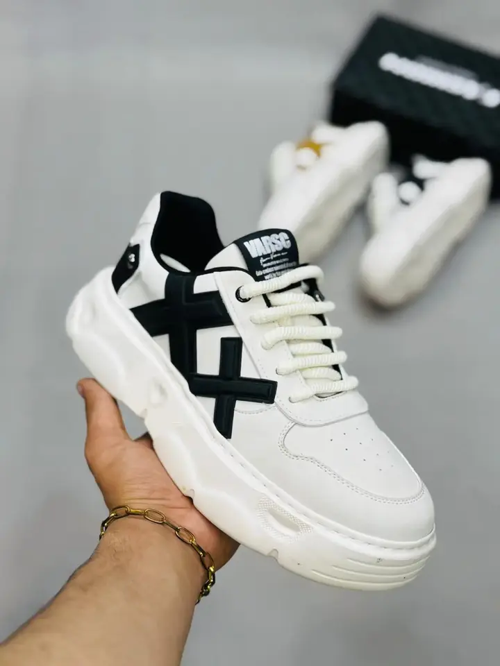 Men’s sneaker shoes