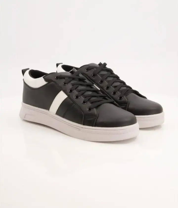 Men’s sneaker shoes