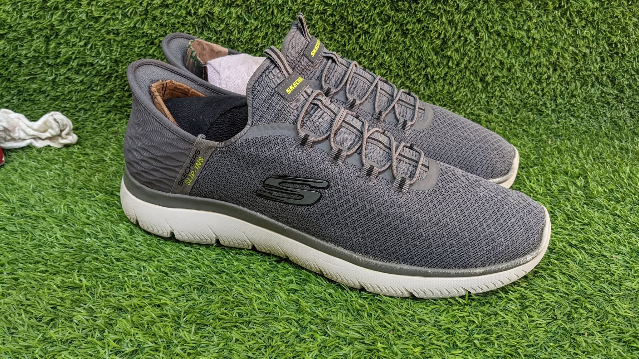 Men’s sneaker shoes