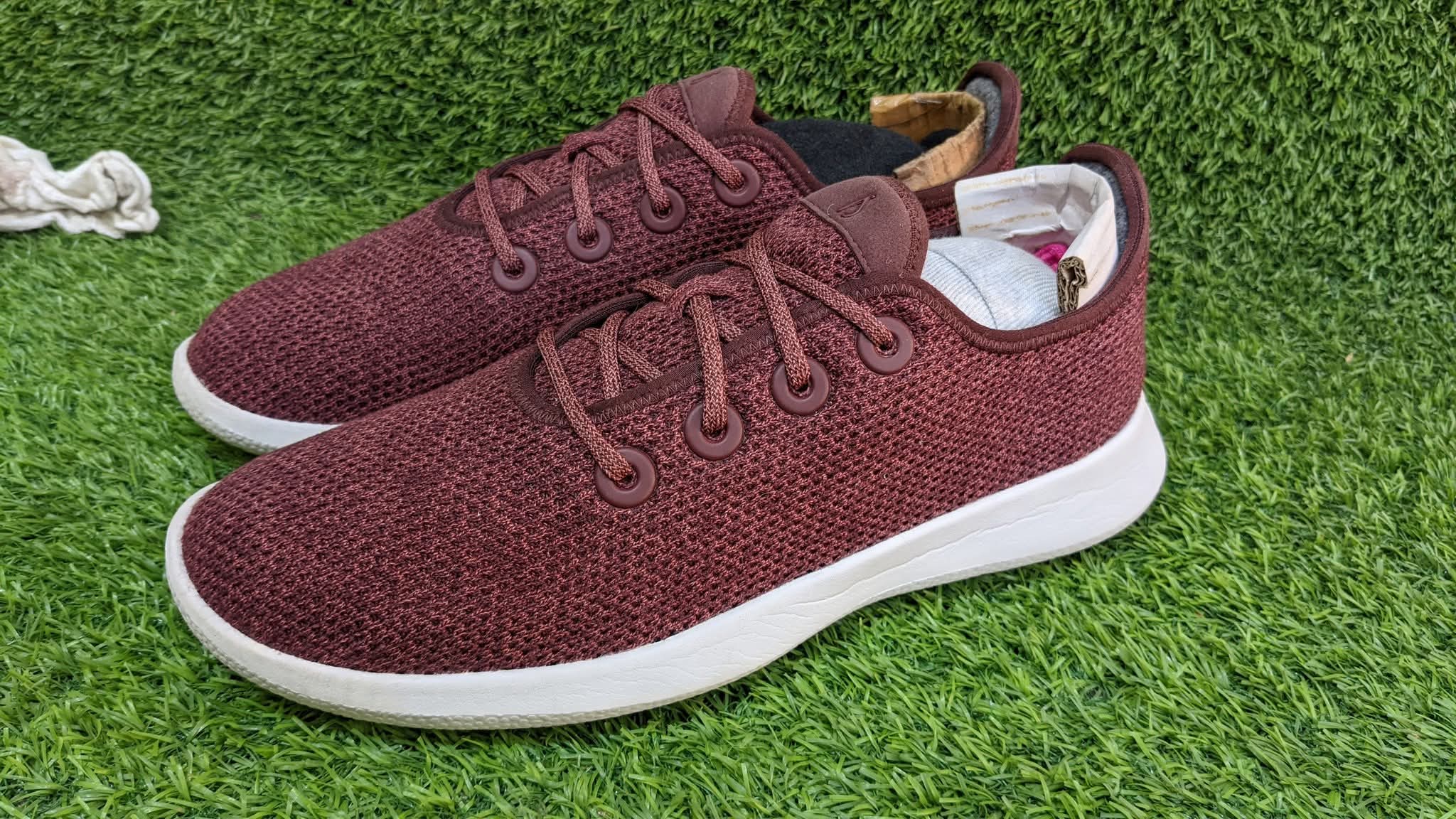 Men’s sneaker shoes