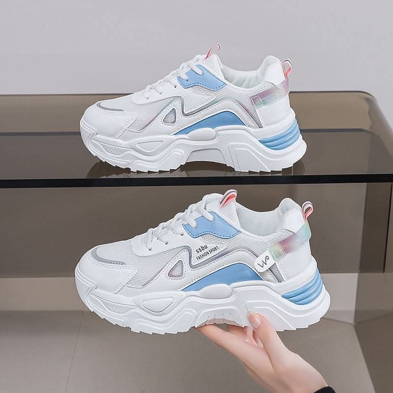 Women sneaker shoes
