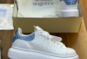 Women sneaker shoes