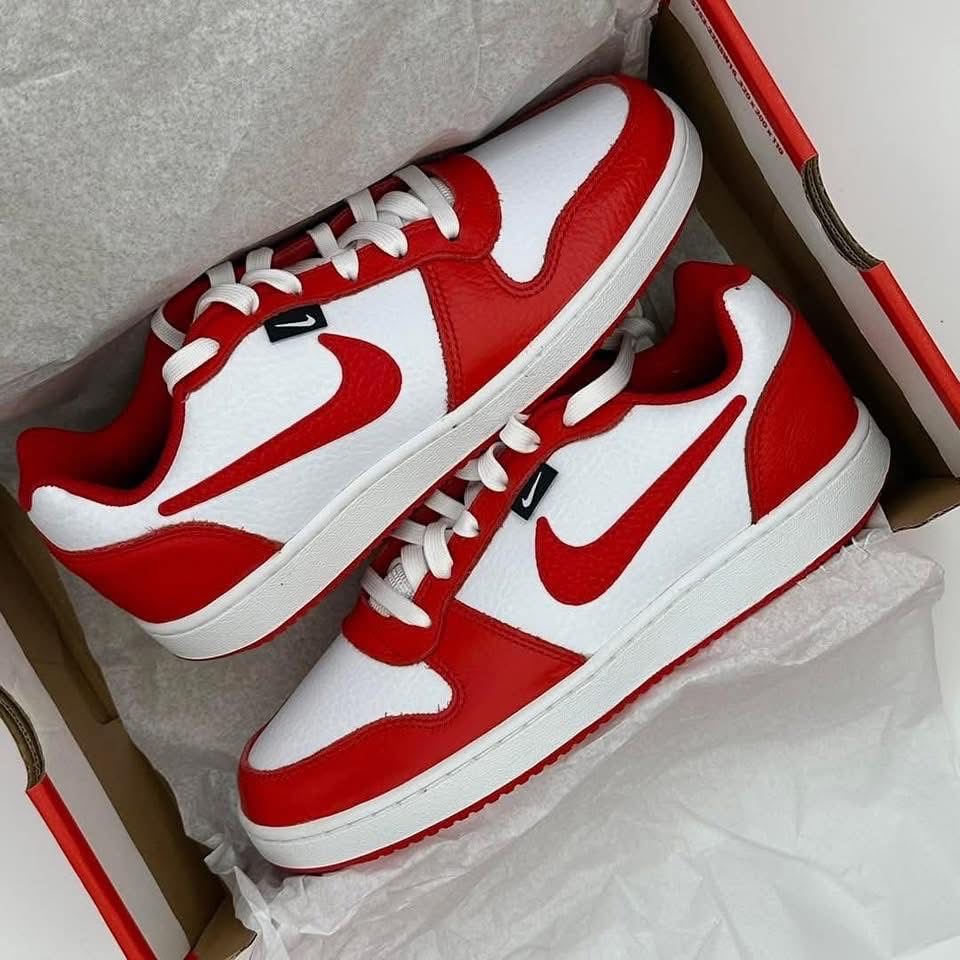 Mens Red nike sneaker