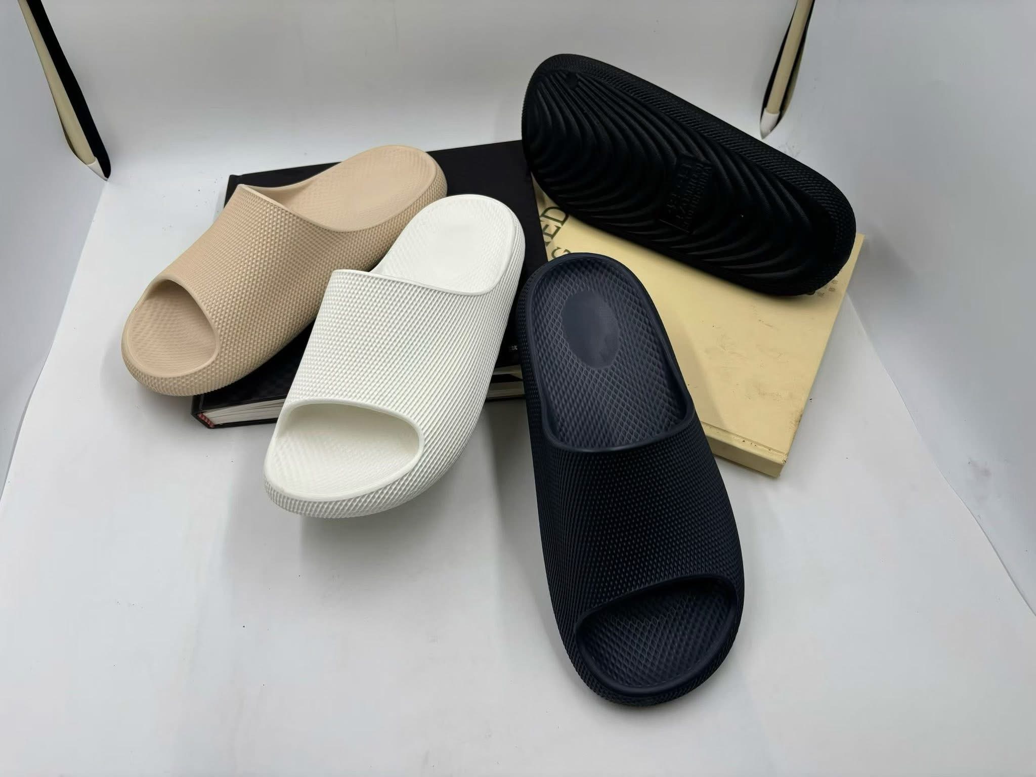 Mens slipper
