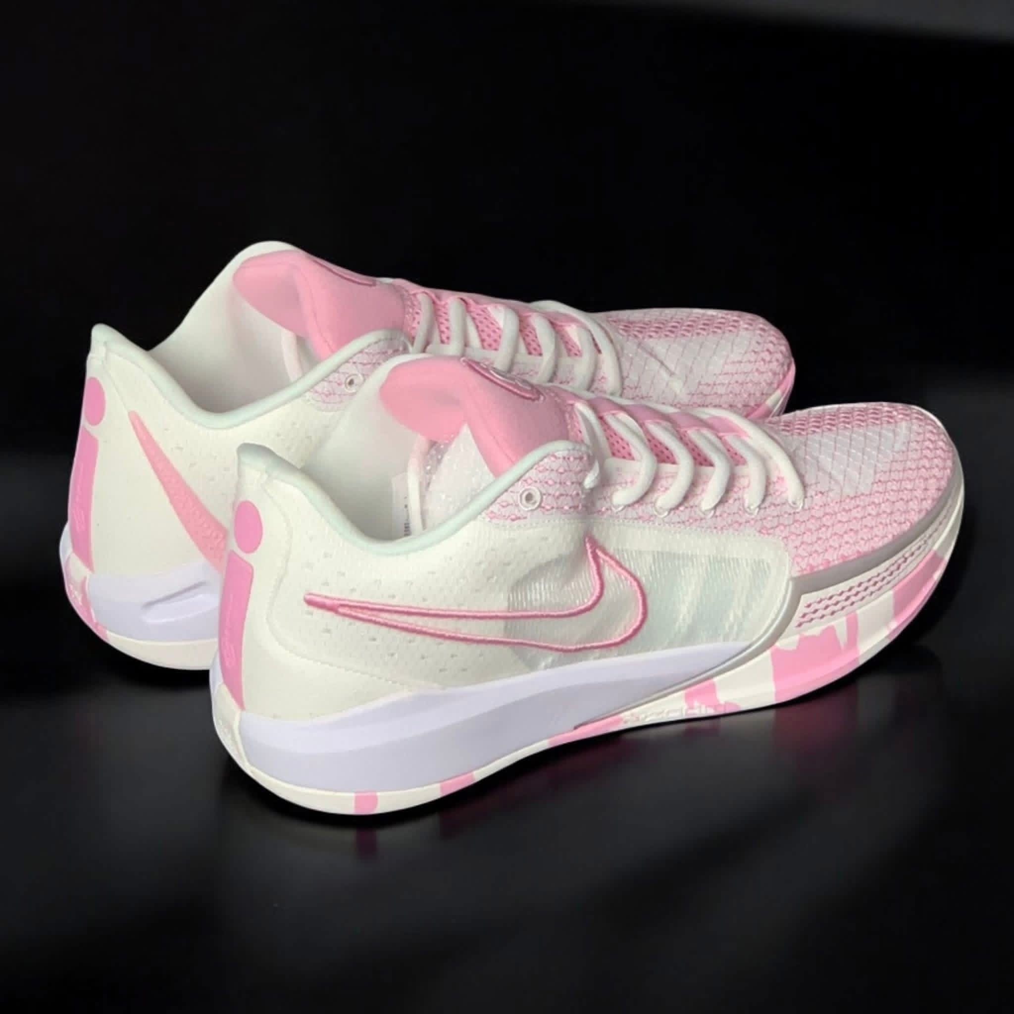 Women sneaker shoes