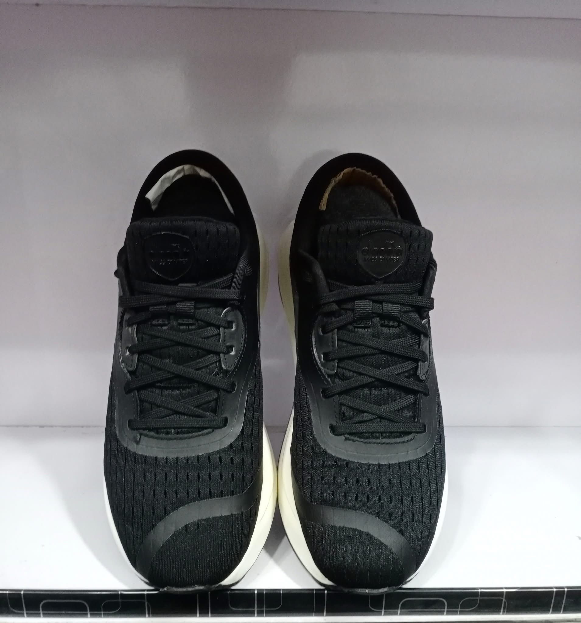 Mens sneaker shoes