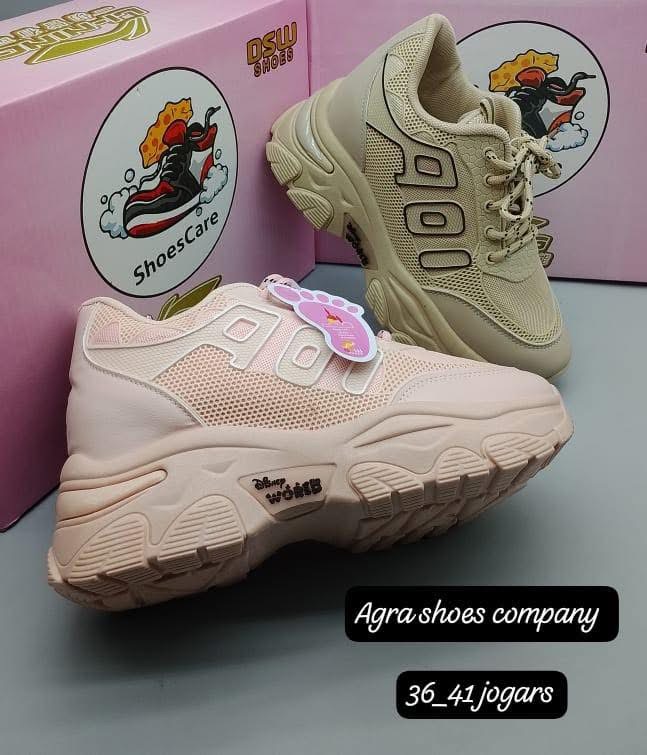 Women sneaker shoes