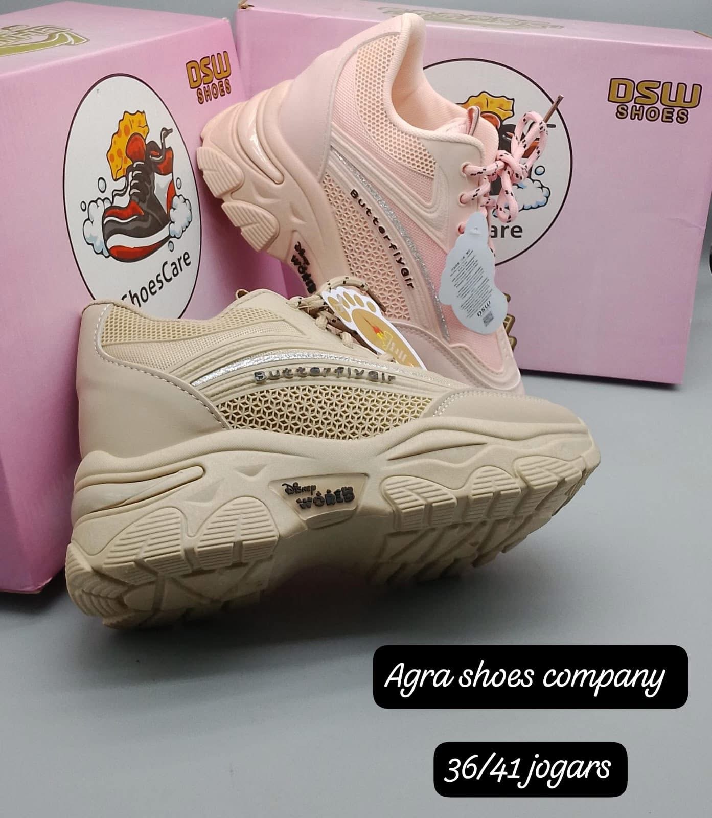 Women sneaker shoes