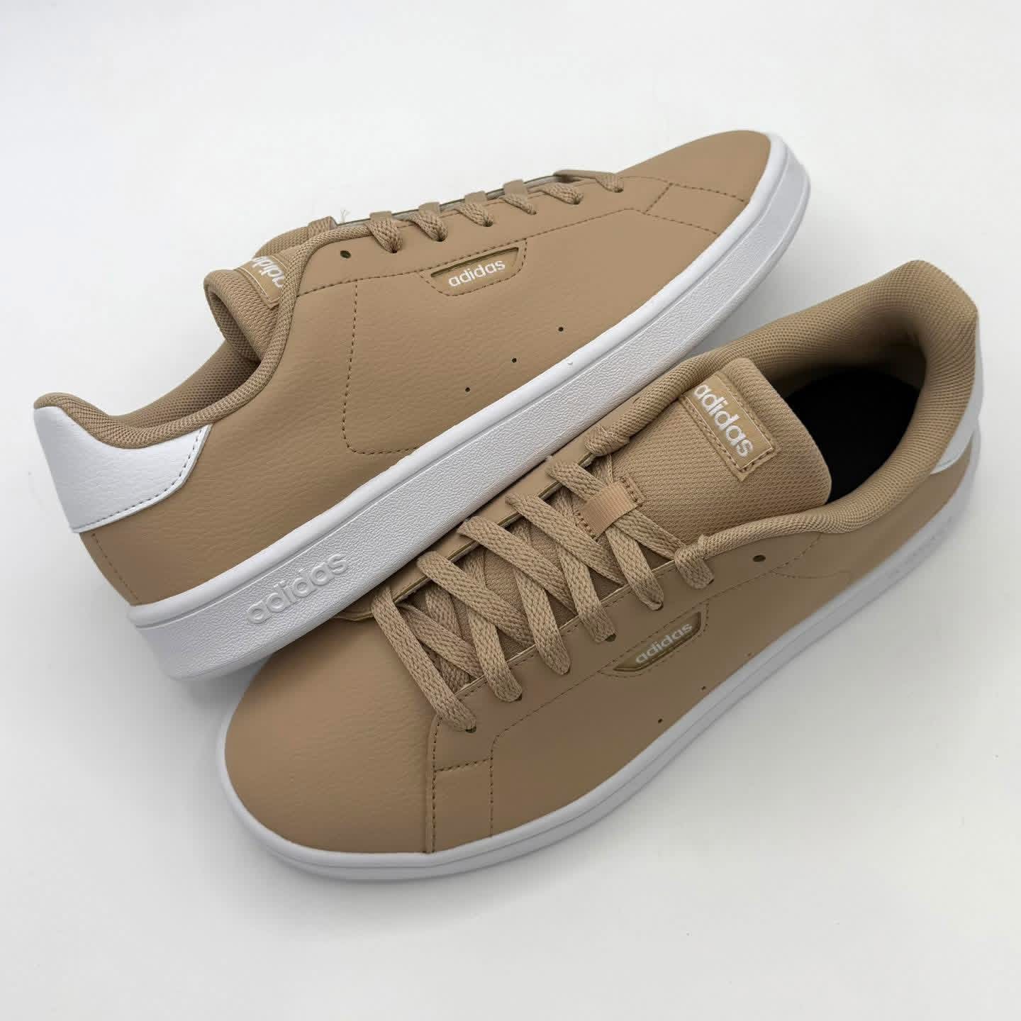 Mens sneaker shoes