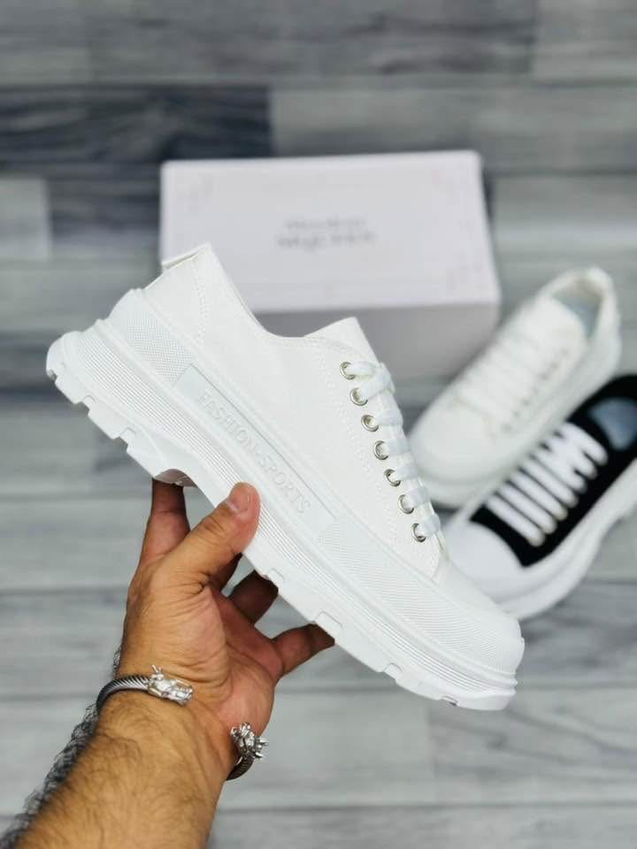 Mens sneaker shoes