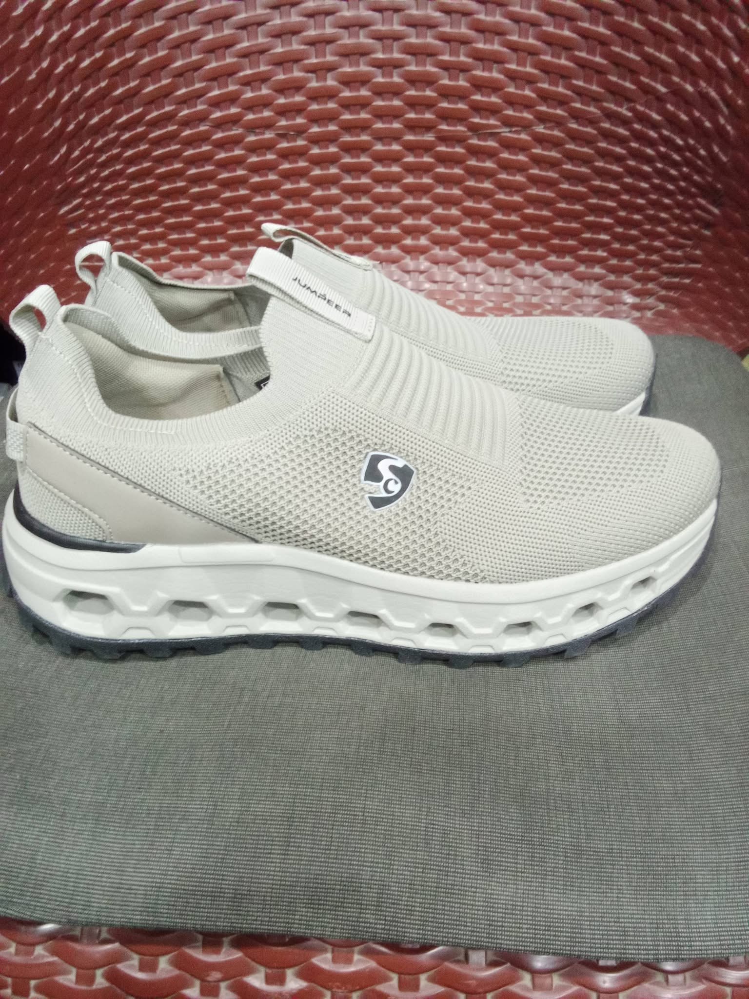 Mens skecher shoes