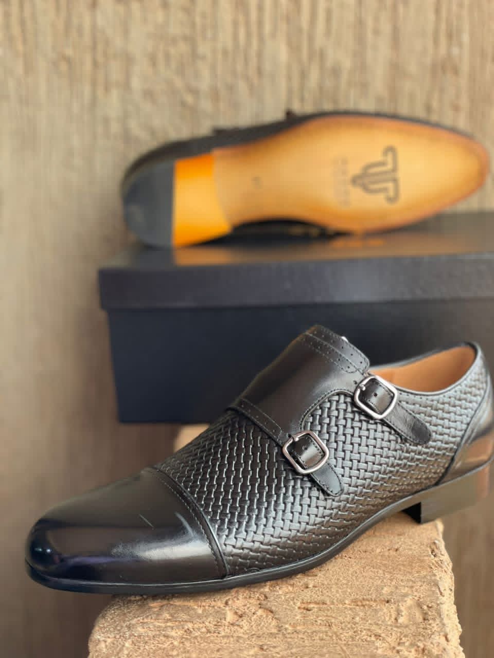 Mens dress shoes
