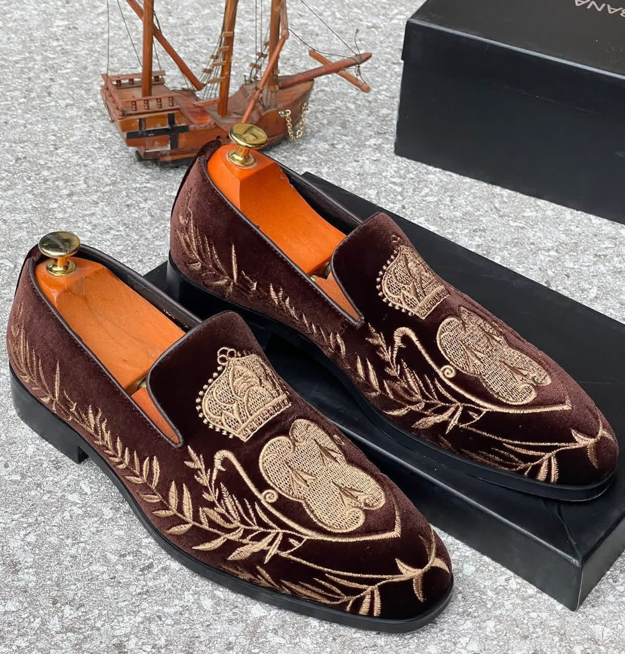 Mens loafer shoes
