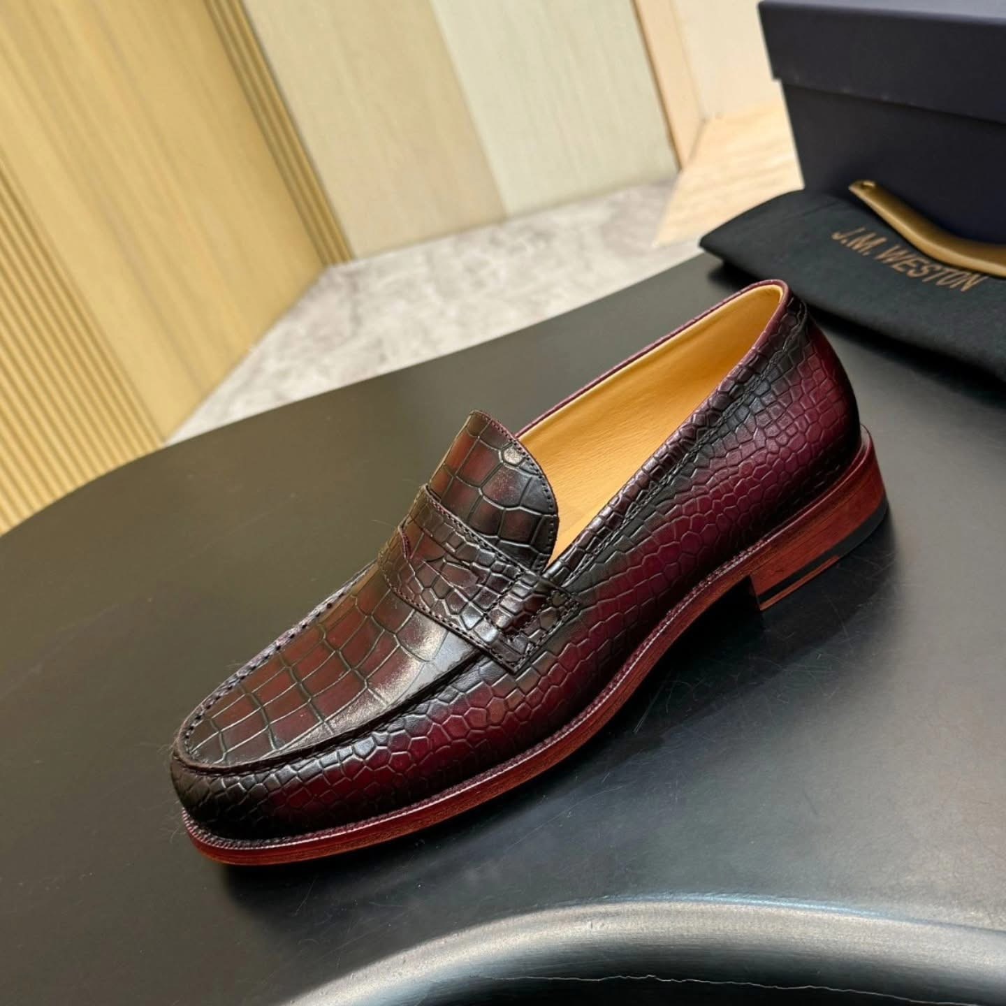 Mens loafer shoes