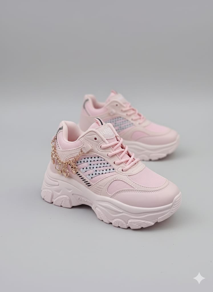women sneaker shoes