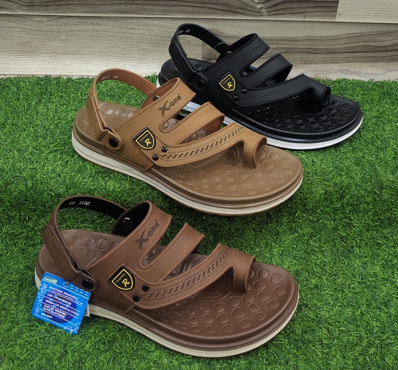 city international men’s sandlas