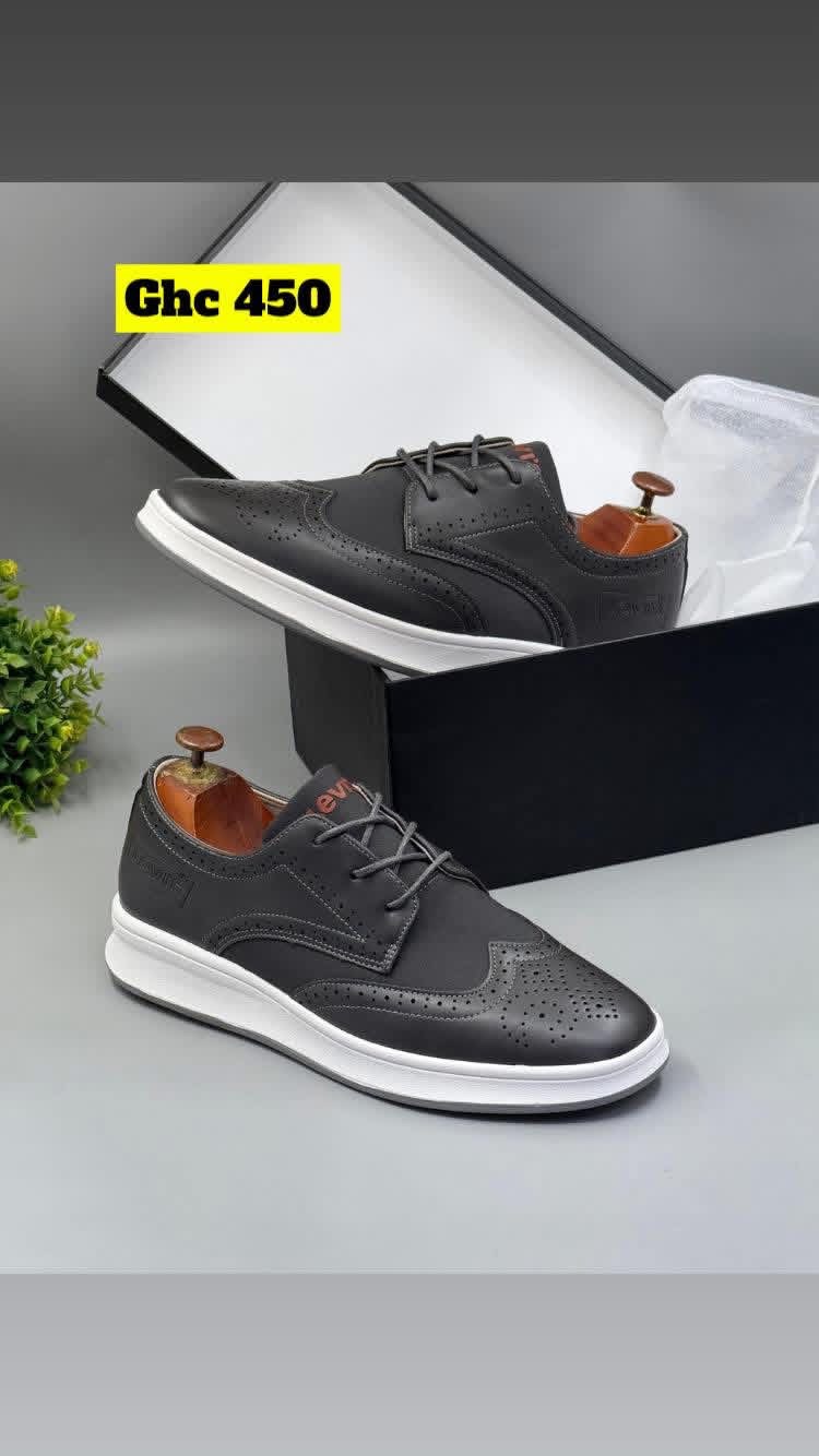 Mens dress shoes