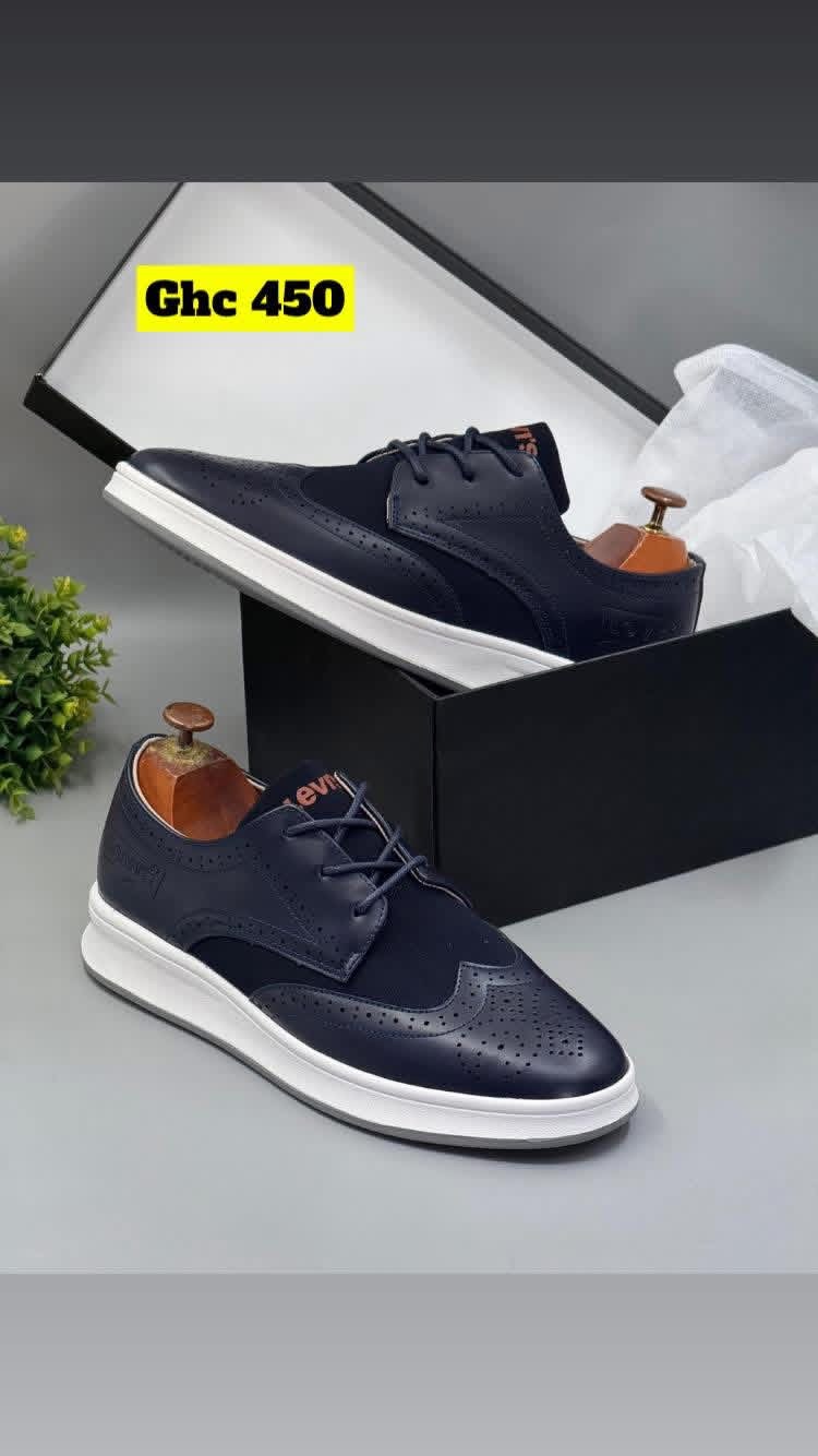 Mens dress shoes