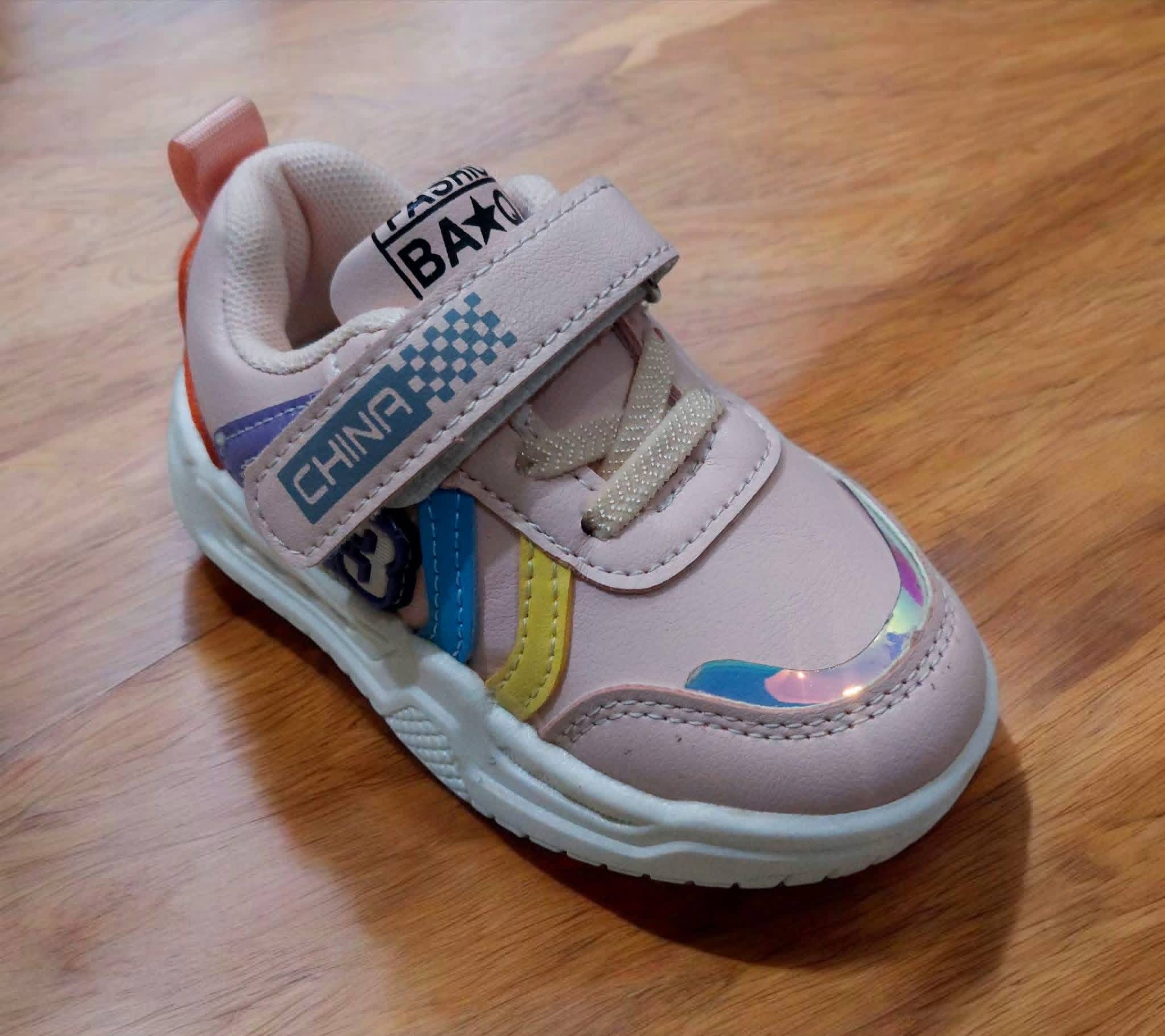 Mini kids shoes