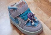 Mini kids shoes