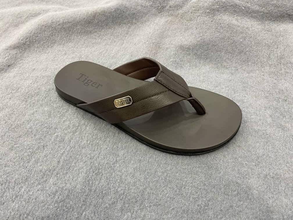 Sherry comfort men’s slippers