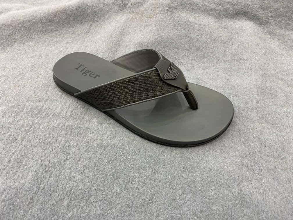 Sherry comfort men’s slippers