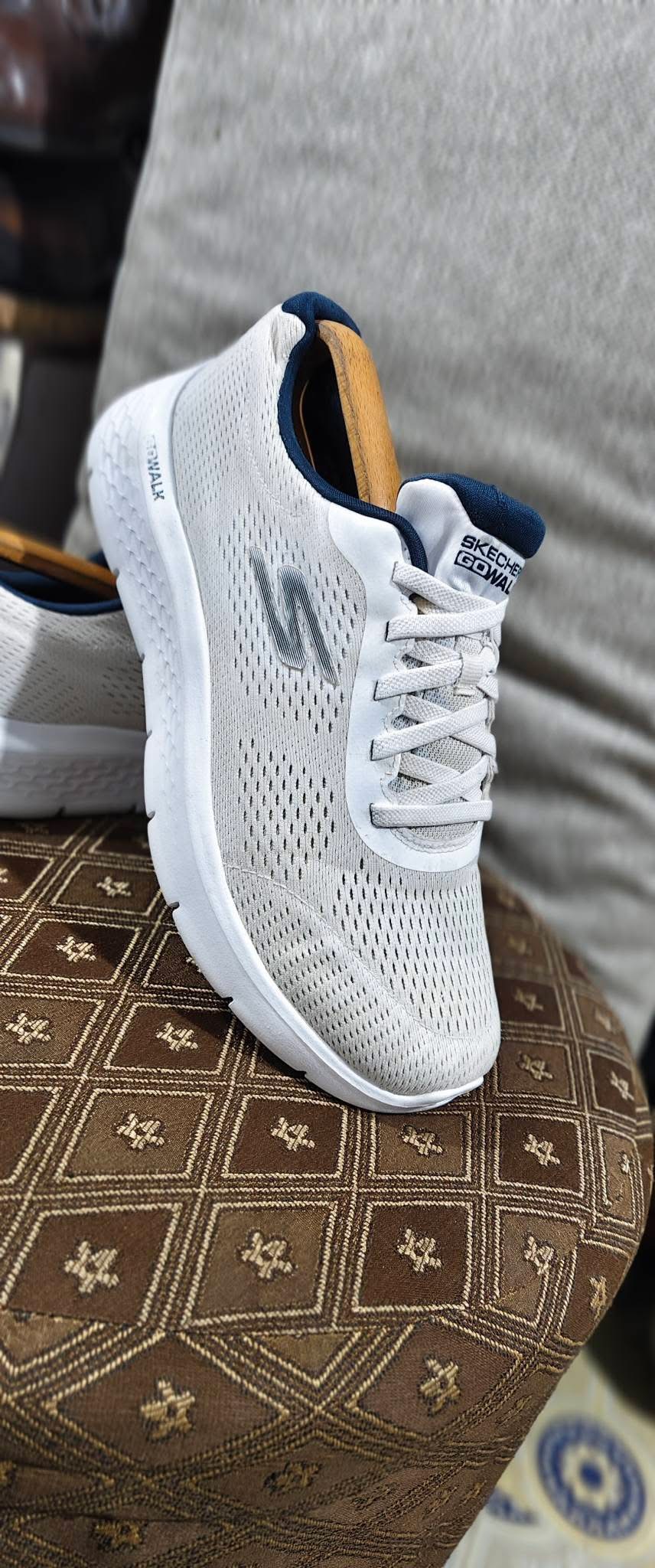 RN fancy Mens skechers shoes