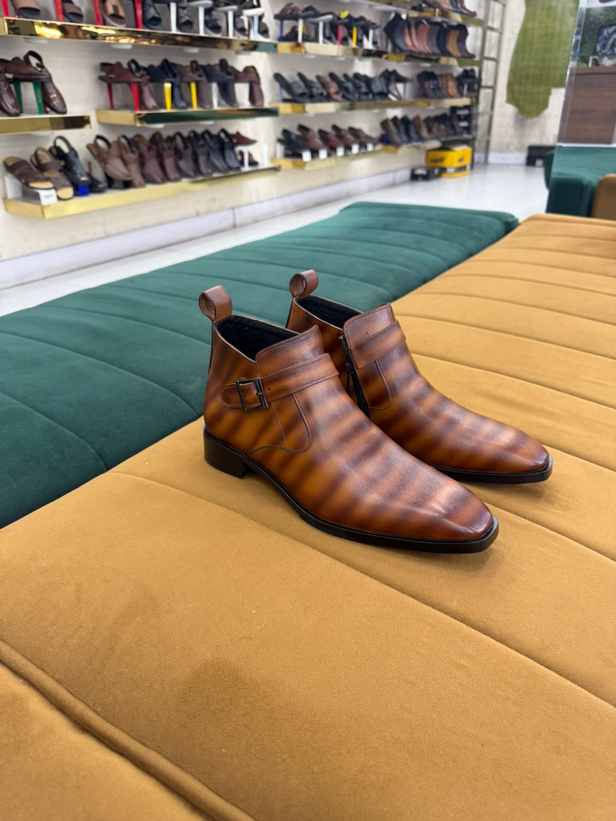 Jb chelesea boots very comfortable