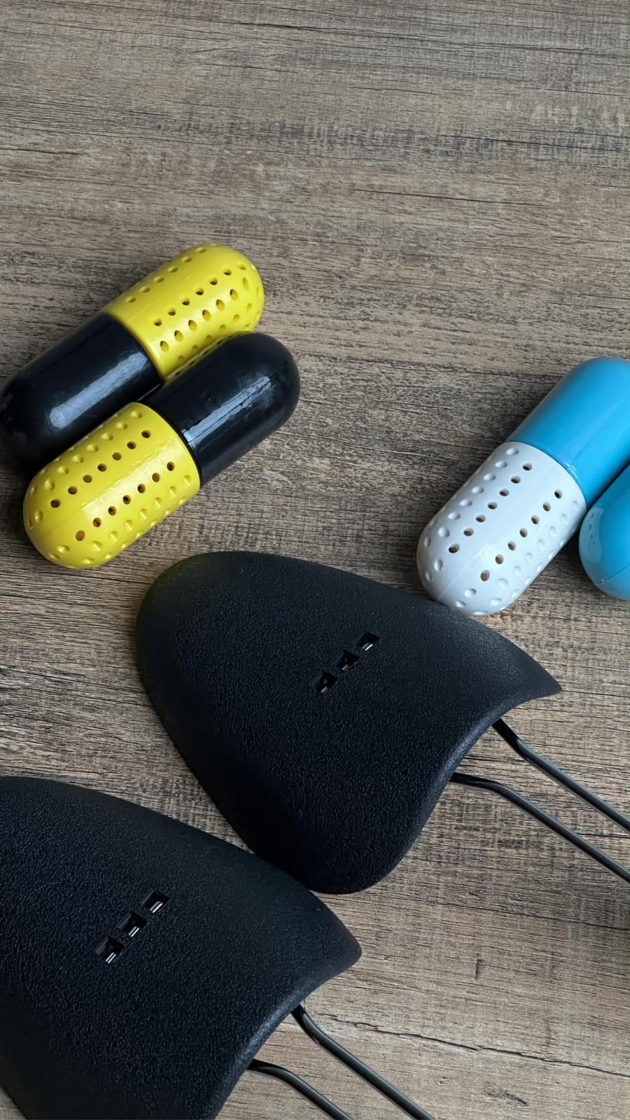 Spring-Type Shoe Shapers / Shoe Trees